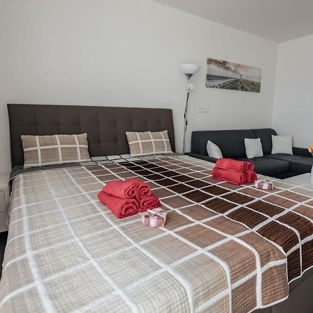 Apartman 15 Mymara Besenova Ngoại thất bức ảnh
