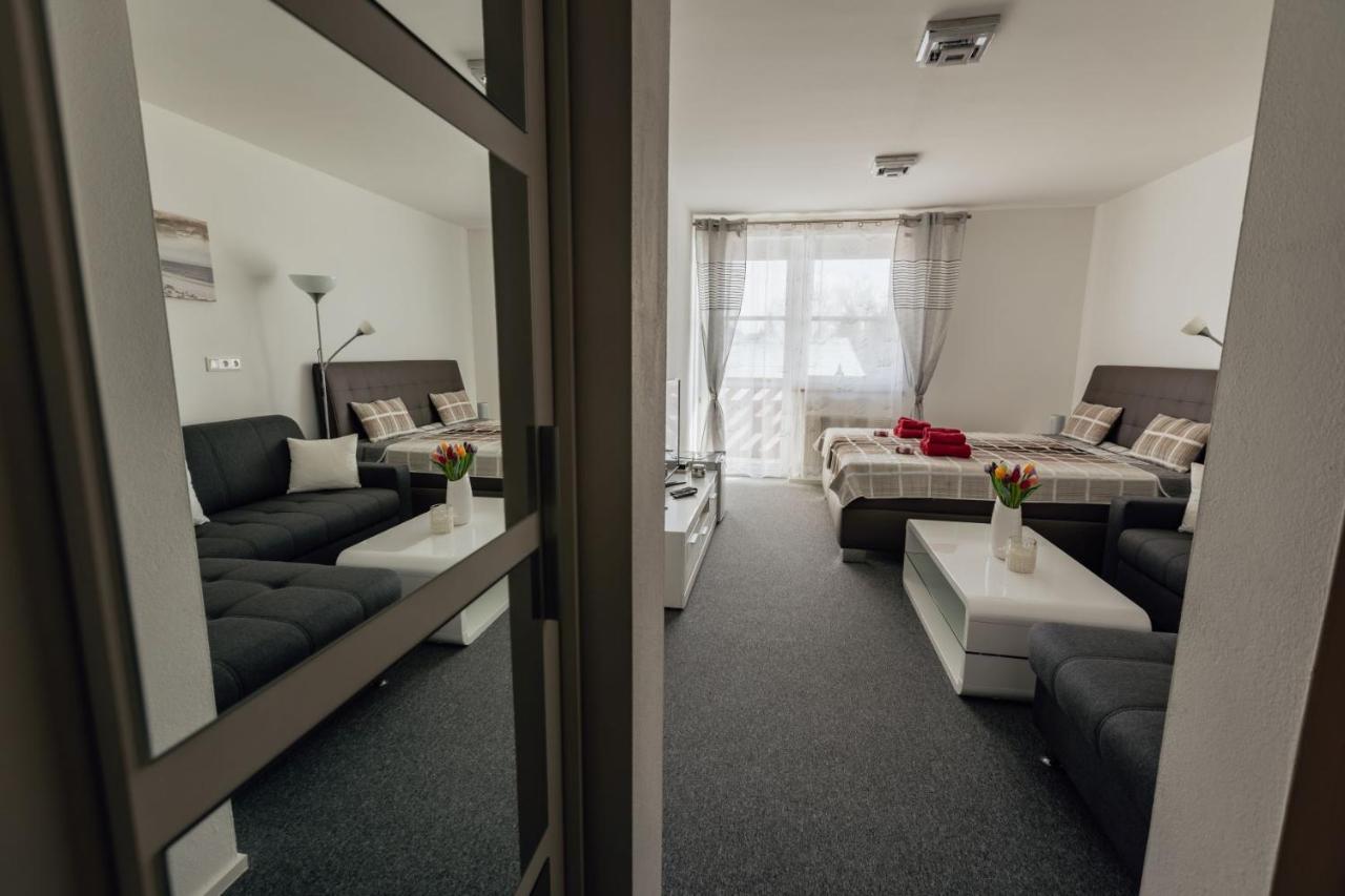Apartman 15 Mymara Besenova Ngoại thất bức ảnh